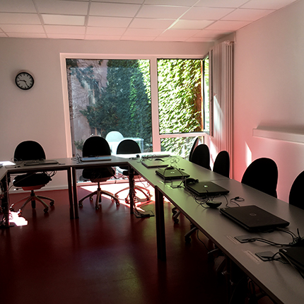 Digital Gender Gap und Corona: Die Krise bringt Ungleichheiten ans Licht. Foto: FCZB