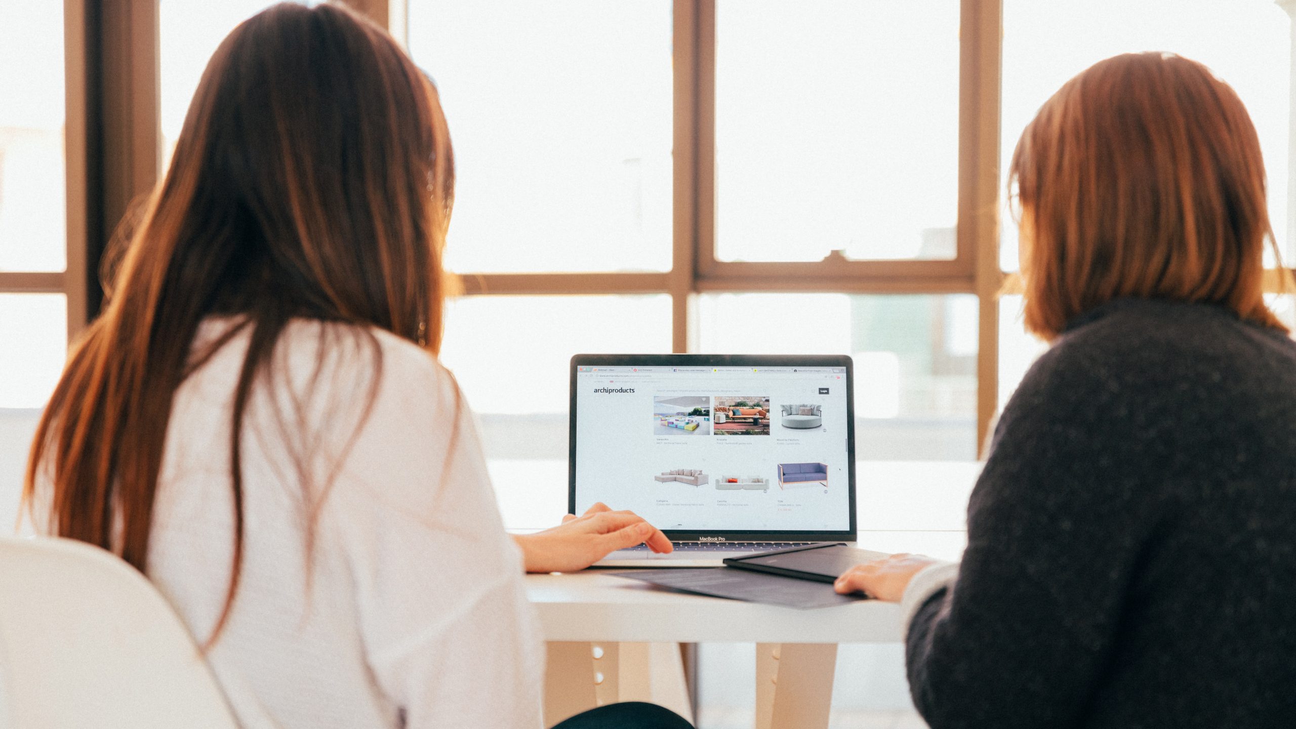 CSMM: Präsentation Website und Social-Media-Profil ©Kobu Agency on Unsplash