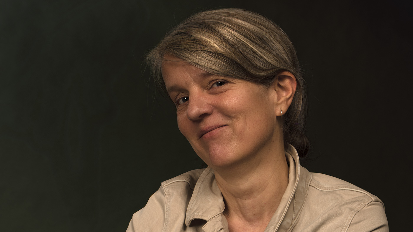 Porträtfoto Absolventin Weiterbildung IT-Know-how für den Wiedereinstieg FCZB, Foto © John Colton BROWSE STUDIOS