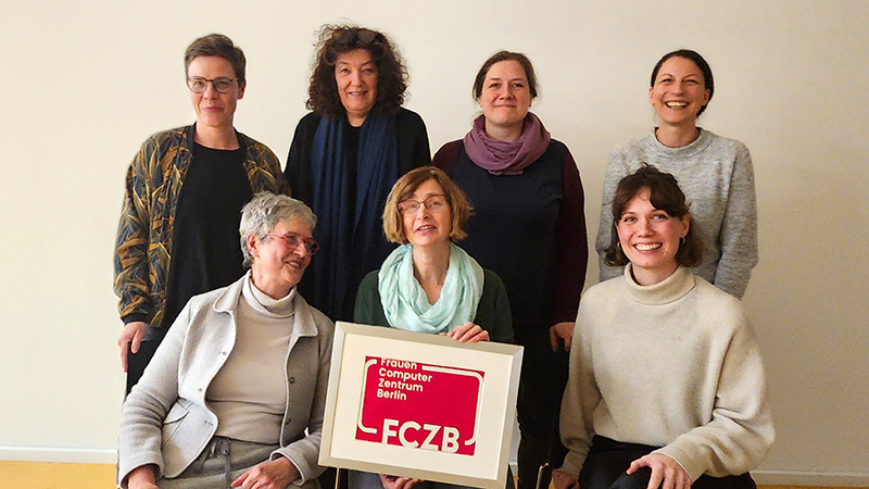 Gruppenfoto: Das Geschäftsführungsteam und der FCZB-Vorstand