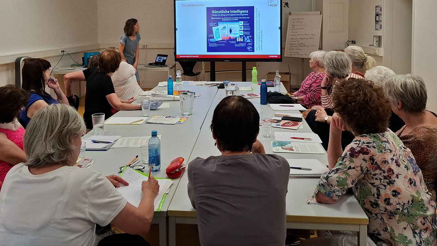 Die erste KI-Werkstatt für Frauen 65+ im FCZB.