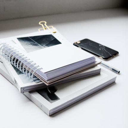 Arbeiten allein zu Haus ©STIL on unsplash.com