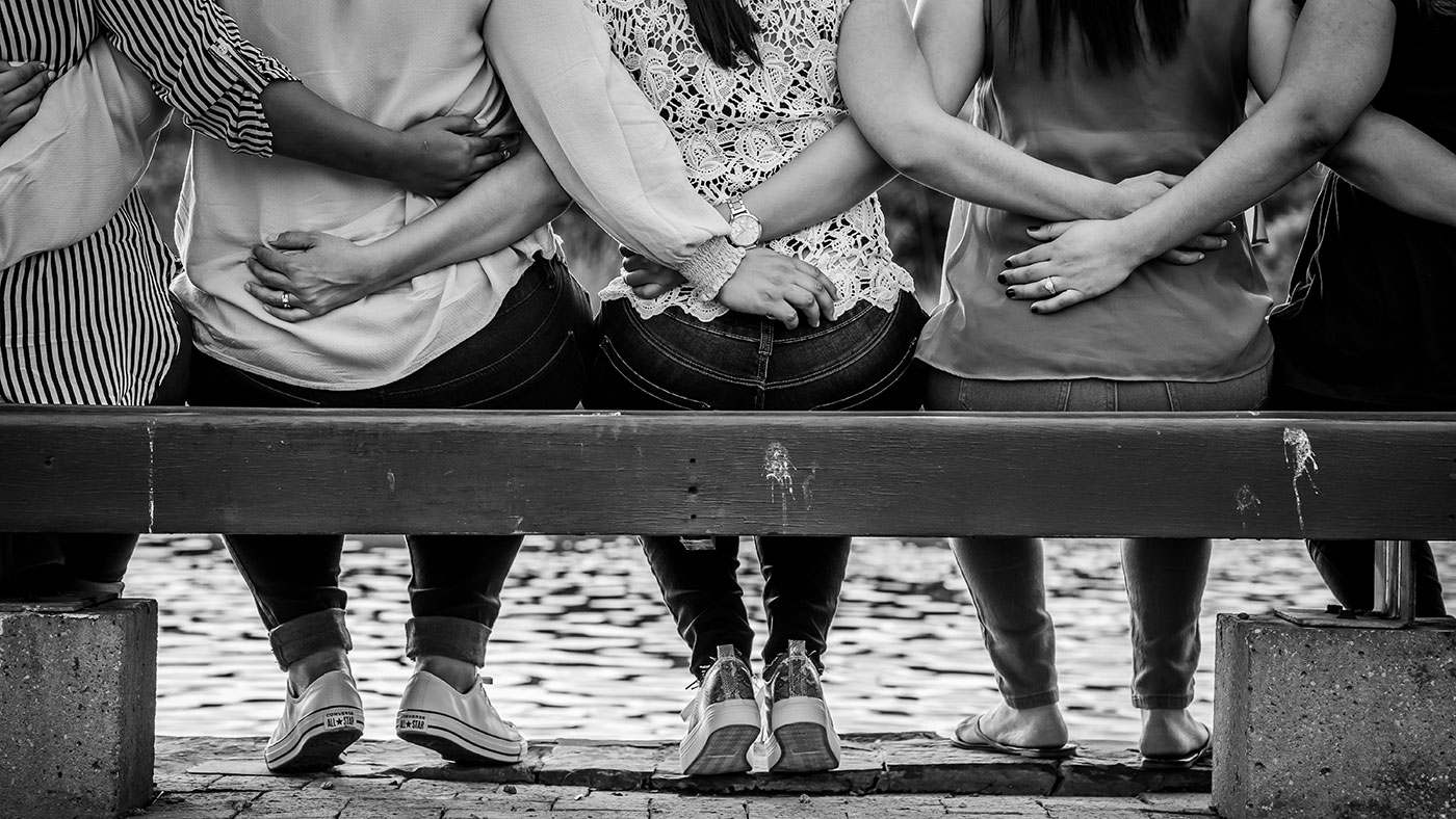 Weil die Teilnehmerinnen von DIGITAL EMPOWERMENT unterschiedliches Know-how haben, können sie sich bei vielen Themen unterstützten (Symbolbild) Foto: Luwadlin Bosman/ Unsplash