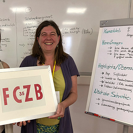 Dr. Isabelle Böhnke will mehr Frauen für Technik begeistern in ihrer Session bei #FrauenProjekteDigital, dem Barcamp des FCZB (c) FCZB 2019